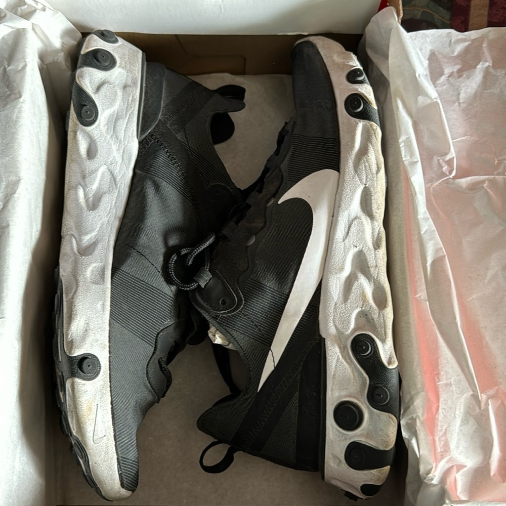 Nike react